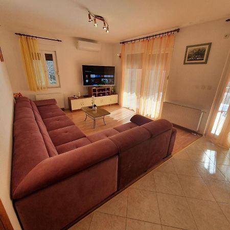 Villa Zvonimir Zagvozd Bagian luar foto