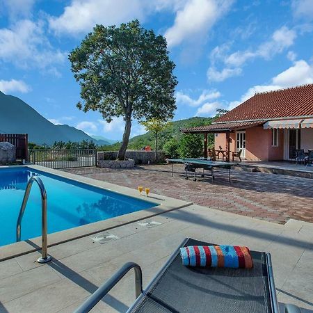 Villa Zvonimir Zagvozd Bagian luar foto