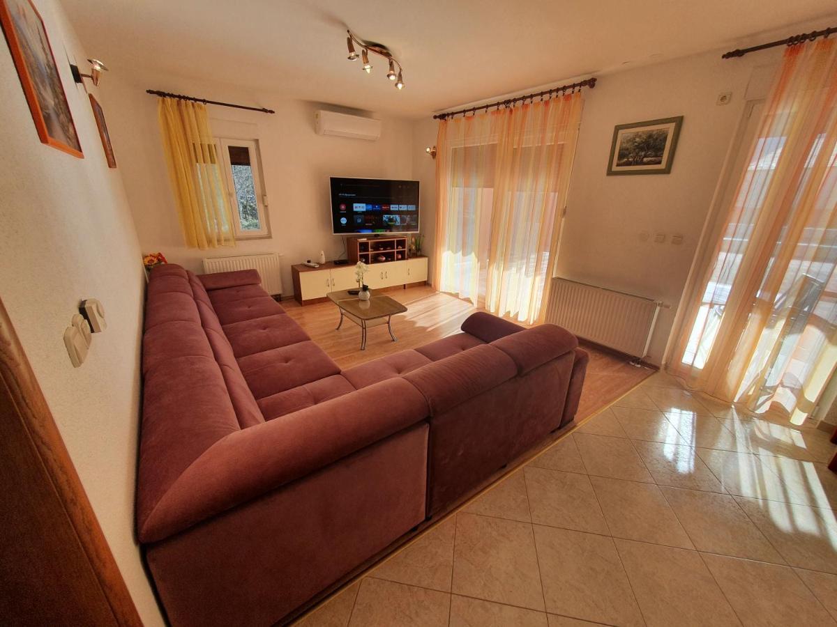 Villa Zvonimir Zagvozd Bagian luar foto