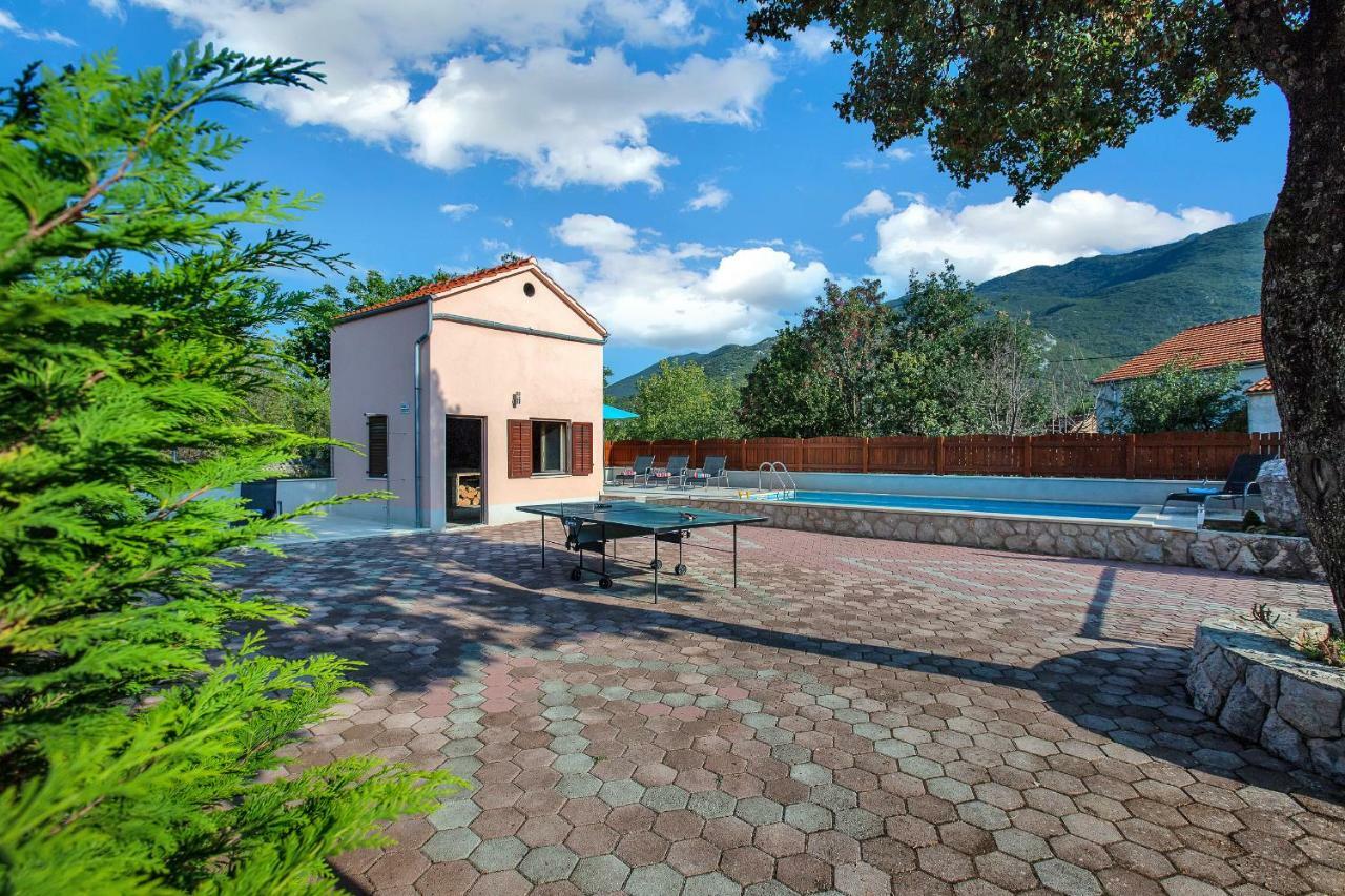 Villa Zvonimir Zagvozd Bagian luar foto
