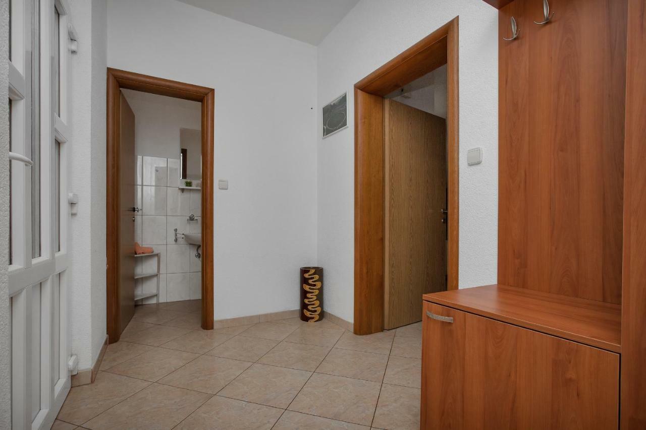 Villa Zvonimir Zagvozd Bagian luar foto