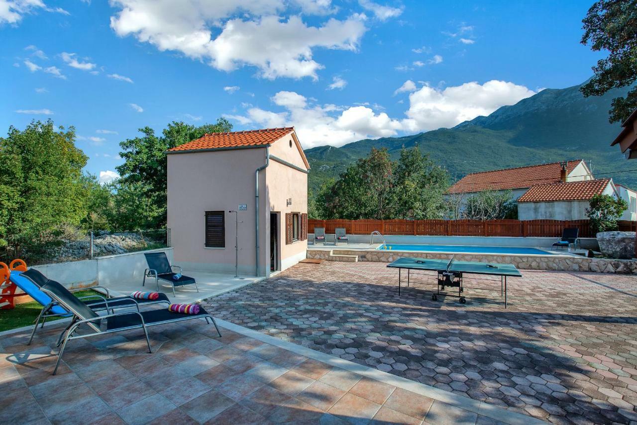 Villa Zvonimir Zagvozd Bagian luar foto