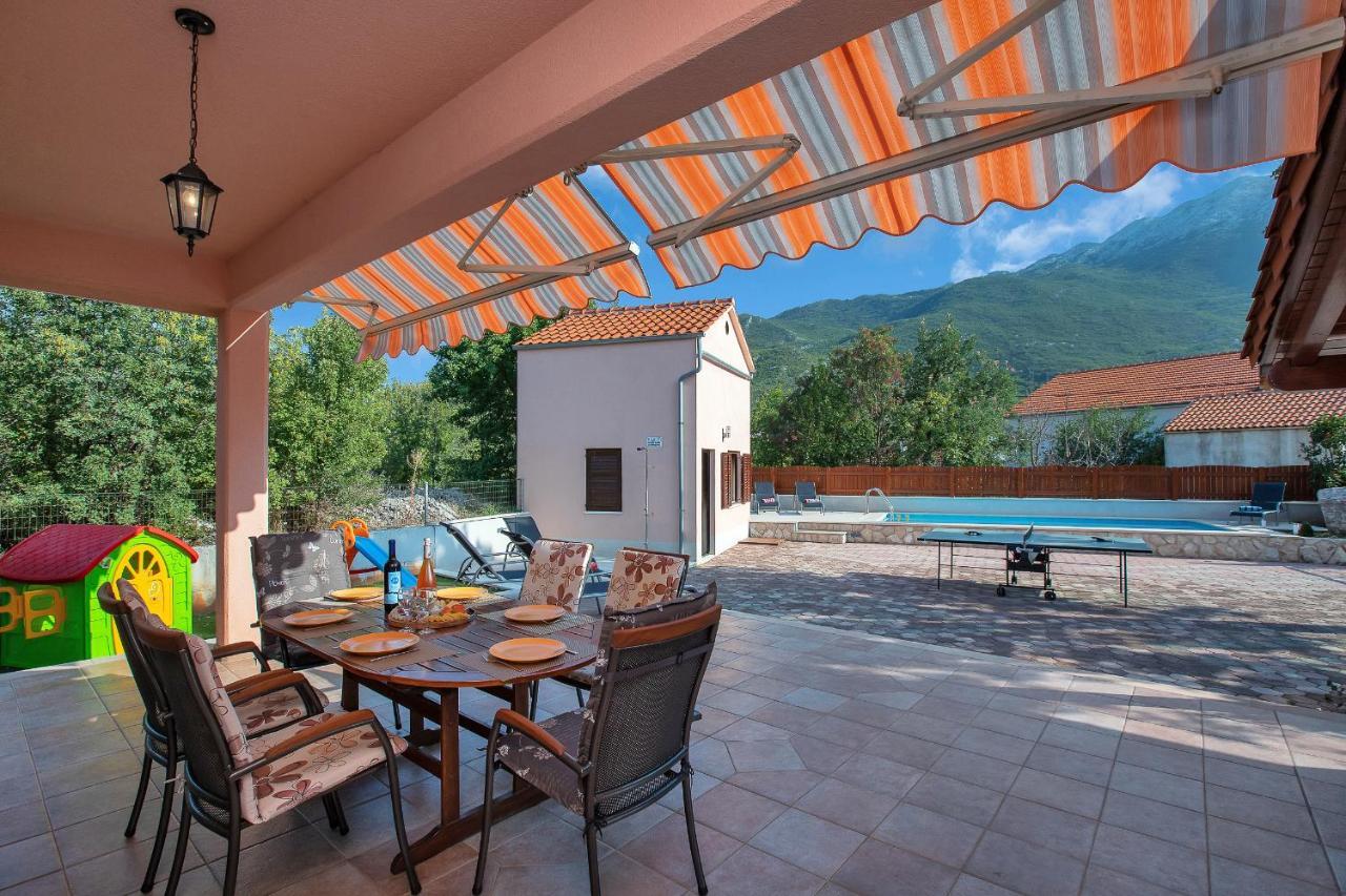 Villa Zvonimir Zagvozd Bagian luar foto